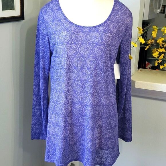EARTH YOGA,  LIGHT WEIGHT TOP IS NWT. Size XL, purple long sleeve tunic. - Picture 1 of 9